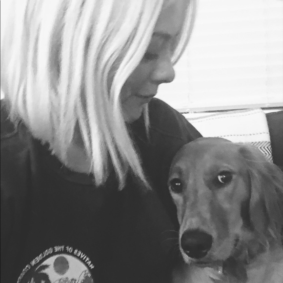 Meet your Posher, Julie - Picture 2 of 2